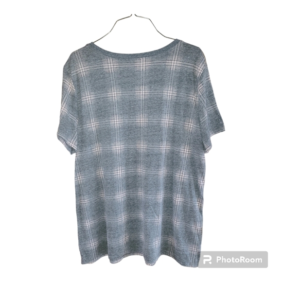 🌟3 For $15 SALE🌟 Torrid Vintage Classic Fit Plaid Tee - Picture 5 of 5